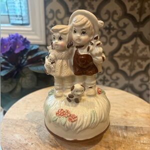 VINTAGE ROTATING MUSICAL FIGURE- CIRCA 1970s